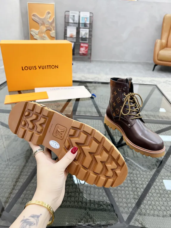 Louis Vuitton Shoe 